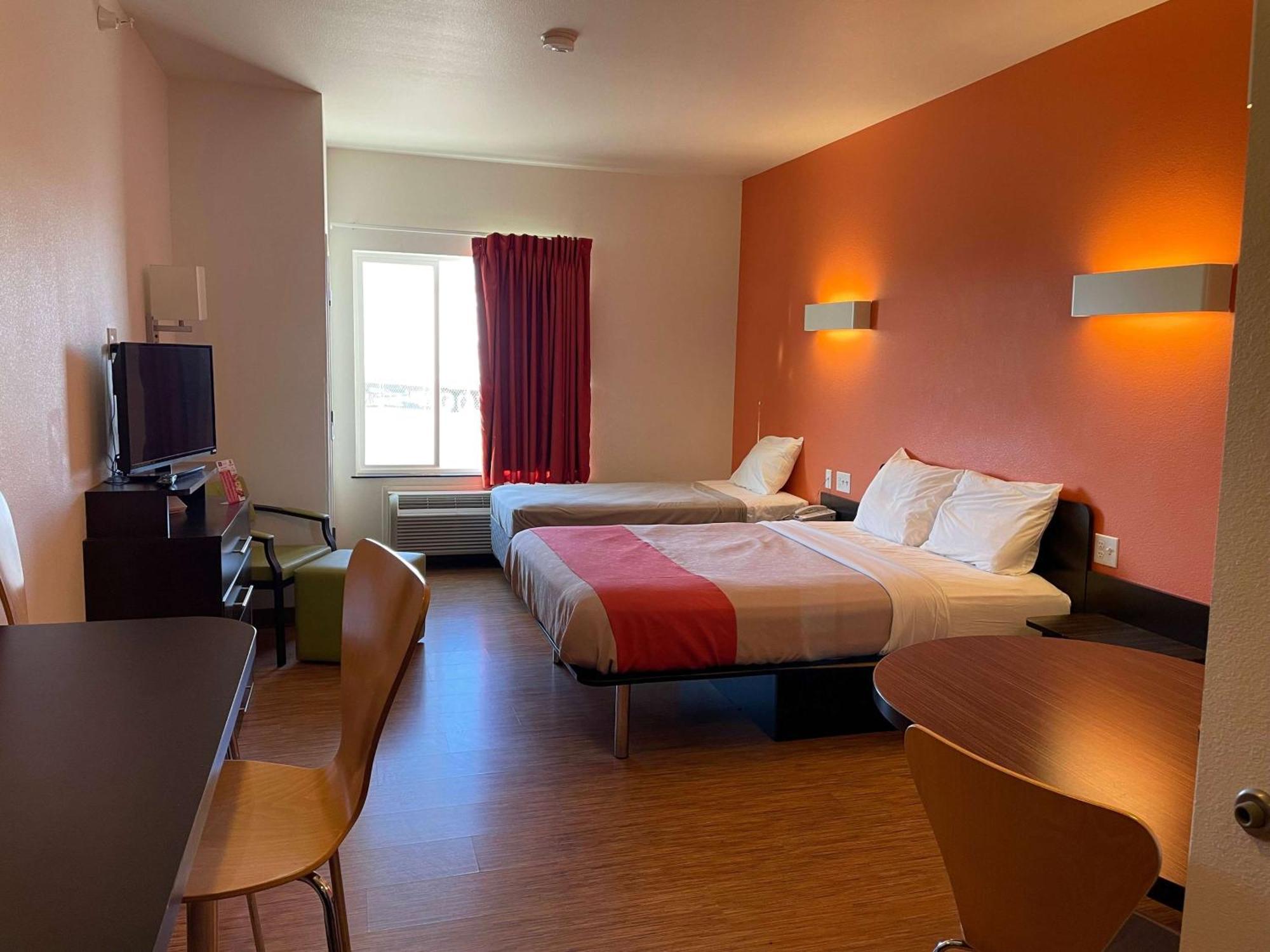 Baymont By Wyndham Williston Hotel ภายนอก รูปภาพ